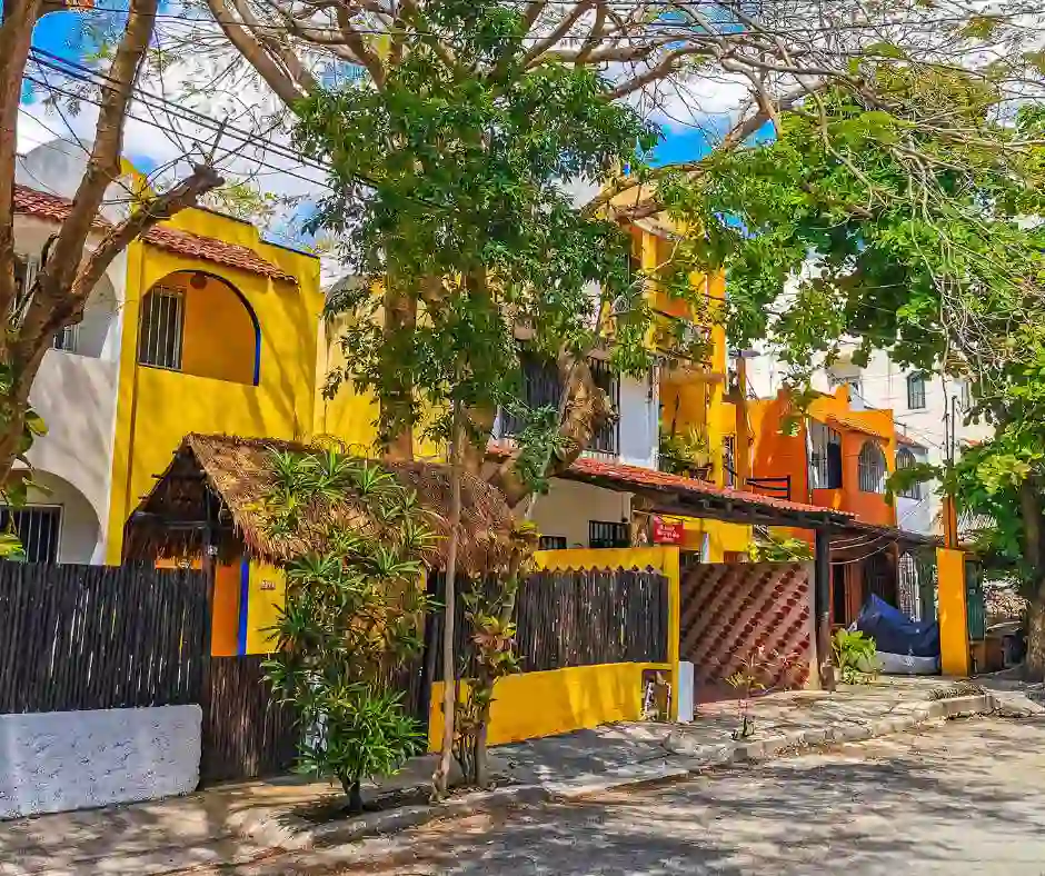 Offerta-viaggio-Yucatan-autentico-–-tour-Messico-tra-citta-coloniali-e-Riviera-Maya
